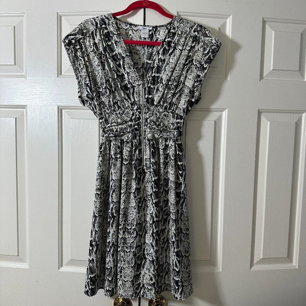 BAR III Snakeskin Print Zipper Front Cinched Waist Short Sleeve Dress Medium